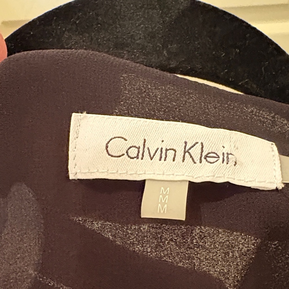 Calvin Klein Floral V-Neck Blouse in Blue and Black - Picture 2 of 4